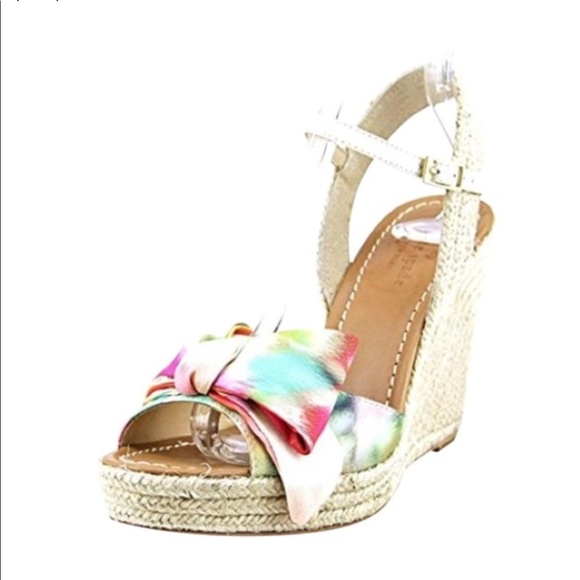 kate spade Shoes - Kate Spade Giverny wedges, size 8.